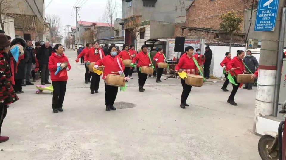 五星”耀新乡】经开区张河村：盐碱荒地变身产业高地_腾讯新闻