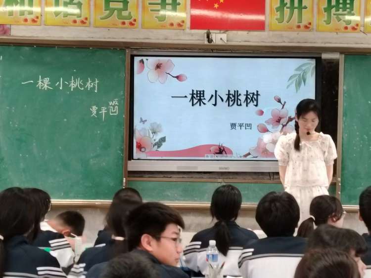 临川三中与青泥中学开展送教活动