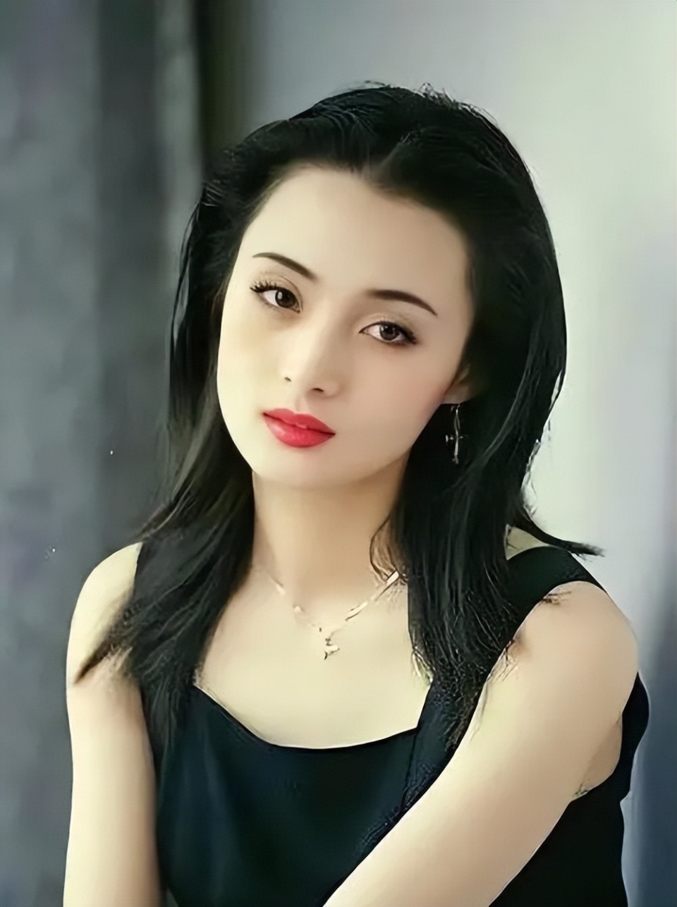 愛奇藝：9944cc天下彩入口一線路入口中國(guó)最干凈的10位女星，不傍富豪、不濫情、個(gè)個(gè)清白干凈