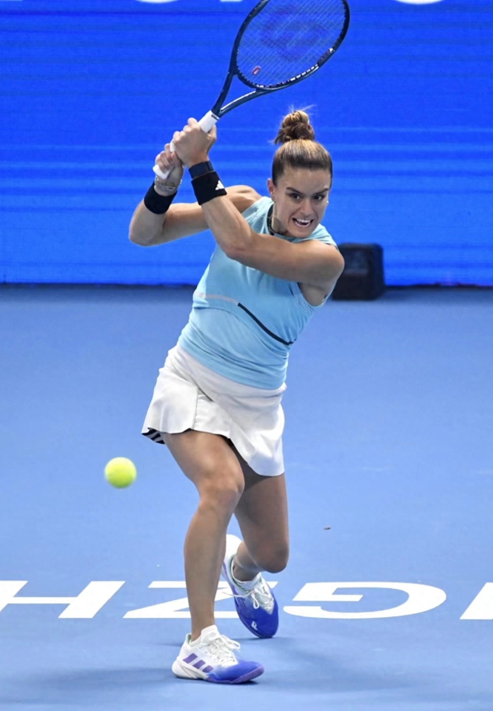 郑钦文复仇萨卡里豪言最后夺冠再庆功,和吴迪关系成外界关注焦点_腾讯