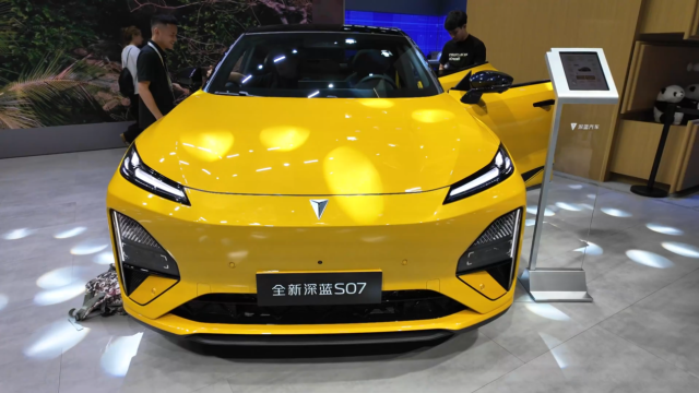 全新深蓝S07、海狮06DM、零跑C11，15万级SUV谁是你的菜？