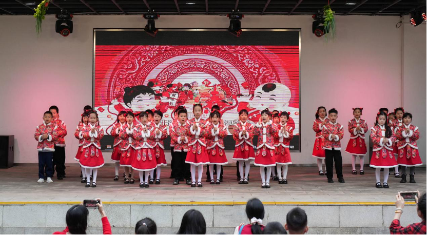 【视频】"种下一颗志向的种子",农林下路小学开学典礼上,新校长这样