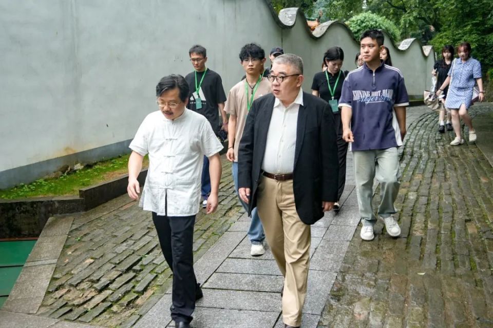 周国平和雨儿图片