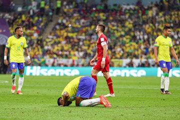 罗纳尔多之后第一人，巴媒重点报道：理查利松让巴西9号球衣重生汉莎值机