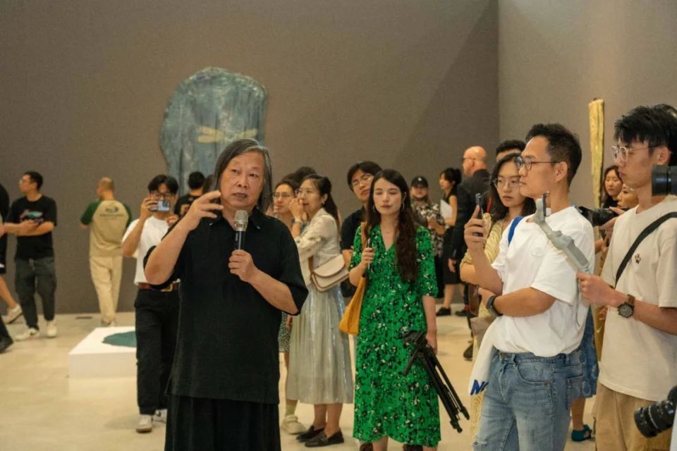 纪念｜被忽视的海蒂·布赫：超越束缚的“皮囊之上”_腾讯新闻