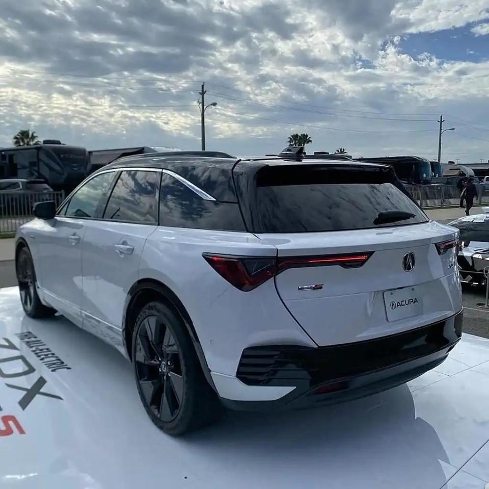 讴歌"王炸"来袭!首款高性能纯电suv上线,售价39万人民币_腾讯新闻