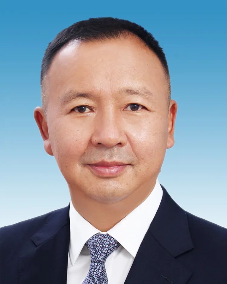 巴特尔简历巴特尔,蒙古族,1967年2月出生,曾任海南省国土资源厅厅长