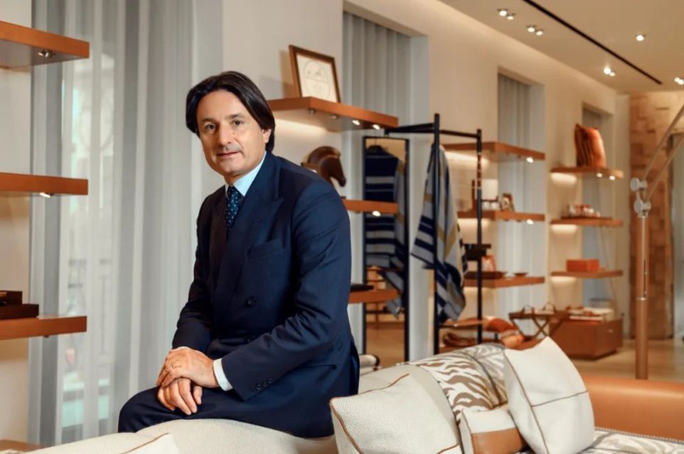 再到2013年成为ceo,axel dumas保护了爱马仕的初心,正如他的家族前辈