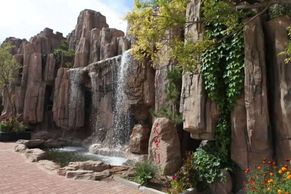 石龙圣山长廊石门乾坤玻璃栈道客运索道大黑山旅游景区打卡景点推荐