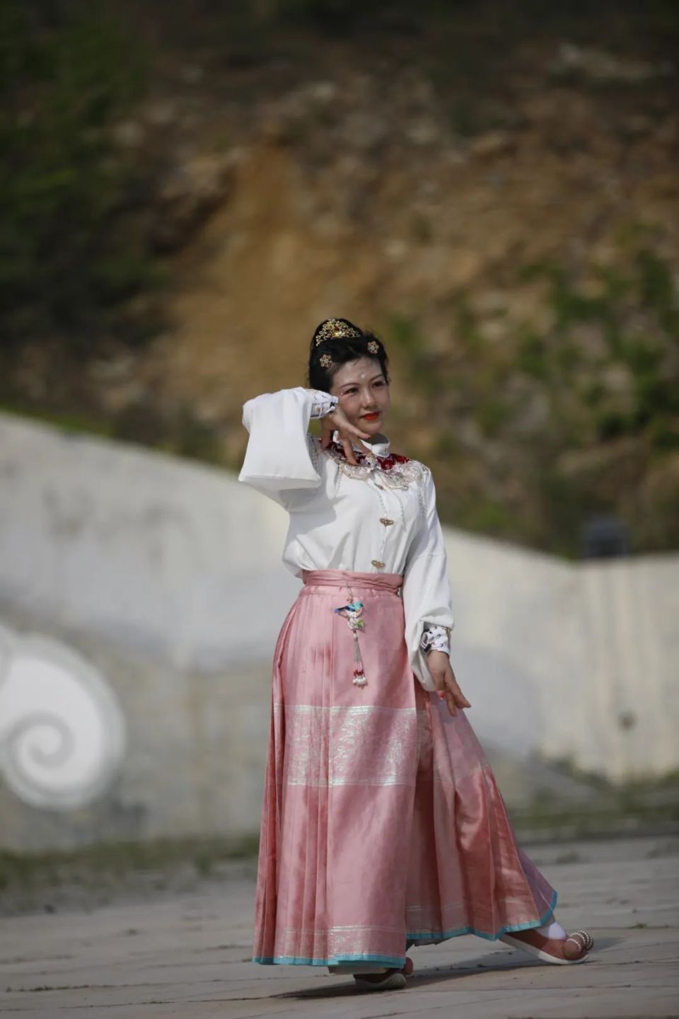 汉服秀,展非遗!铁刹山上新"特"文旅