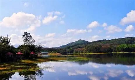 旅游景区梦幻香山文化园,木色湖,屯昌国家农业主题公园猪哈哈的农场