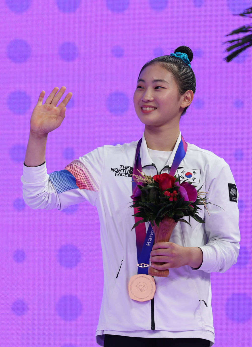 竞技体操——女子自由体操:中国选手章瑾夺冠(2)_腾讯新闻