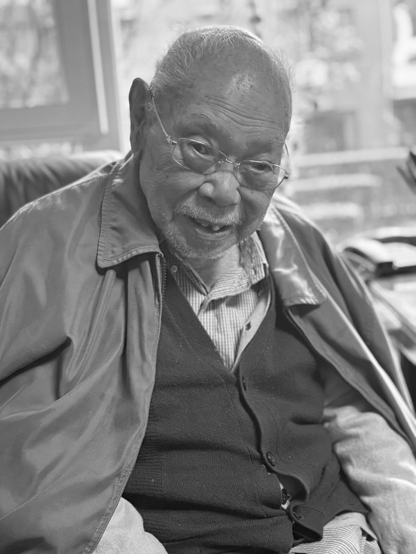 《让子弹飞》原著作家马识途逝世,享年110岁_腾讯新闻