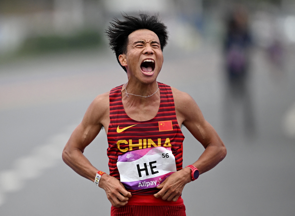 何杰再破全国纪录中国马拉松进入206时代