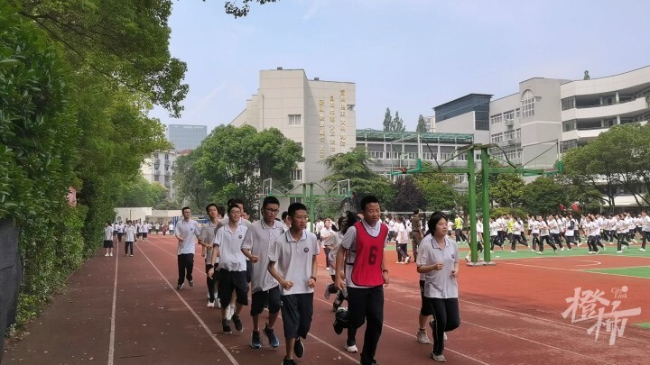 四季青中学男生考上"海航班",从小就有个军人梦