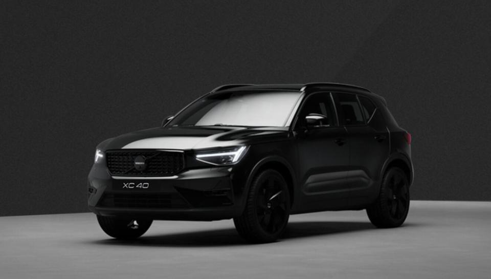 采用纯黑设计,沃尔沃xc40极夜黑版上市售32.08万元起