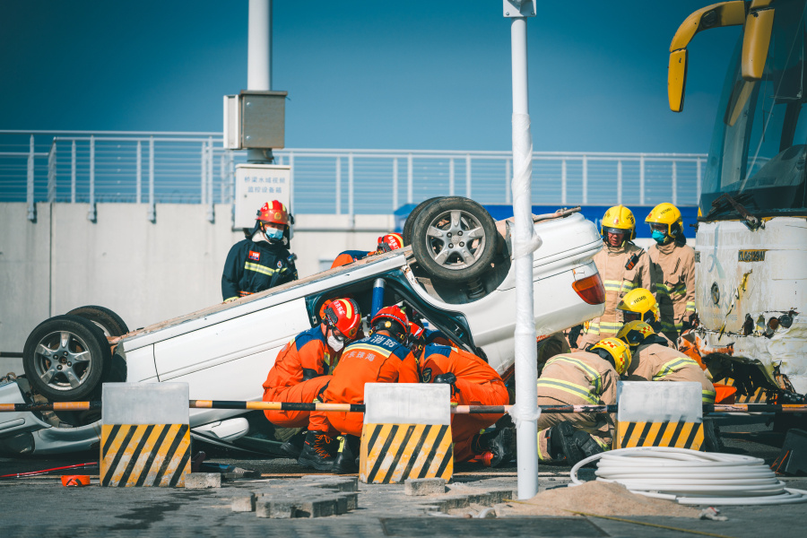 175名消防员出动粤港澳消防救援实战演练在港珠澳大桥举行