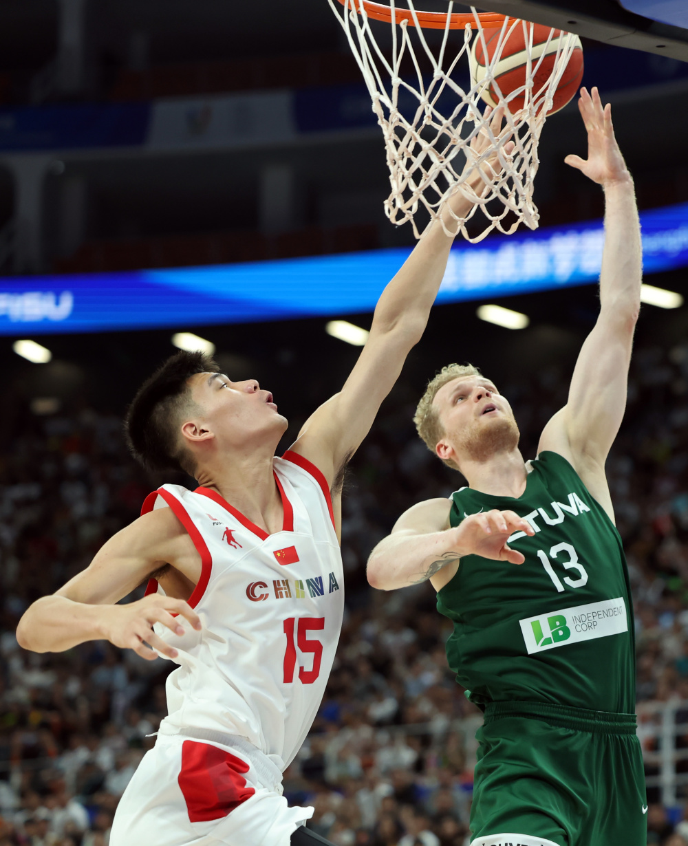 成都大运会篮球男子预赛a组中国队不敌立陶宛队2