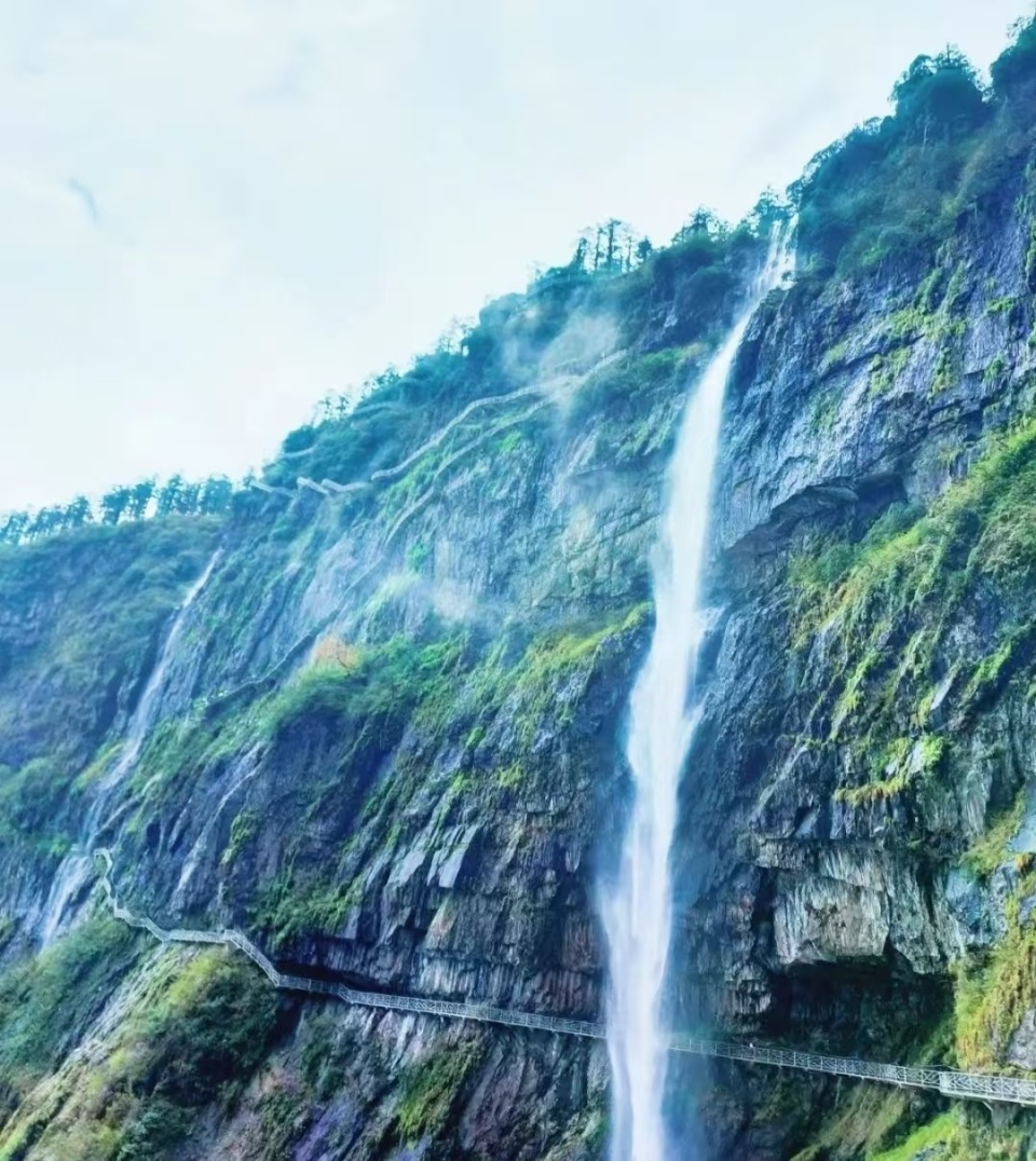 瓦屋山风景区照片图片