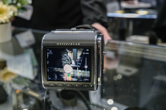 cp 2024展台报道:哈苏907x&cfv 100c一亿像素中画幅亮相_腾讯新闻