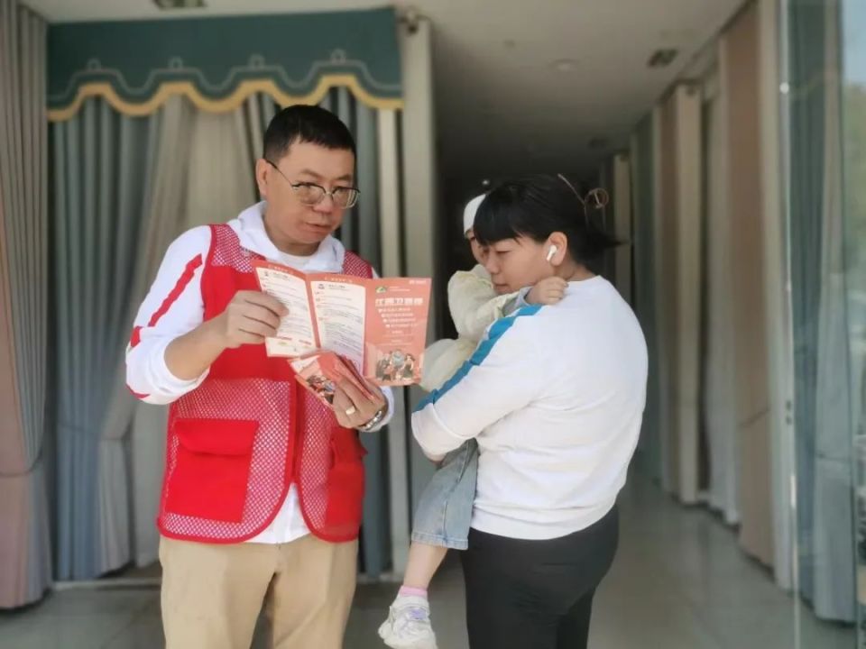 宣传,助力健康江西建设,提升居民对惠民医疗保险"江西卫惠保"的知晓度