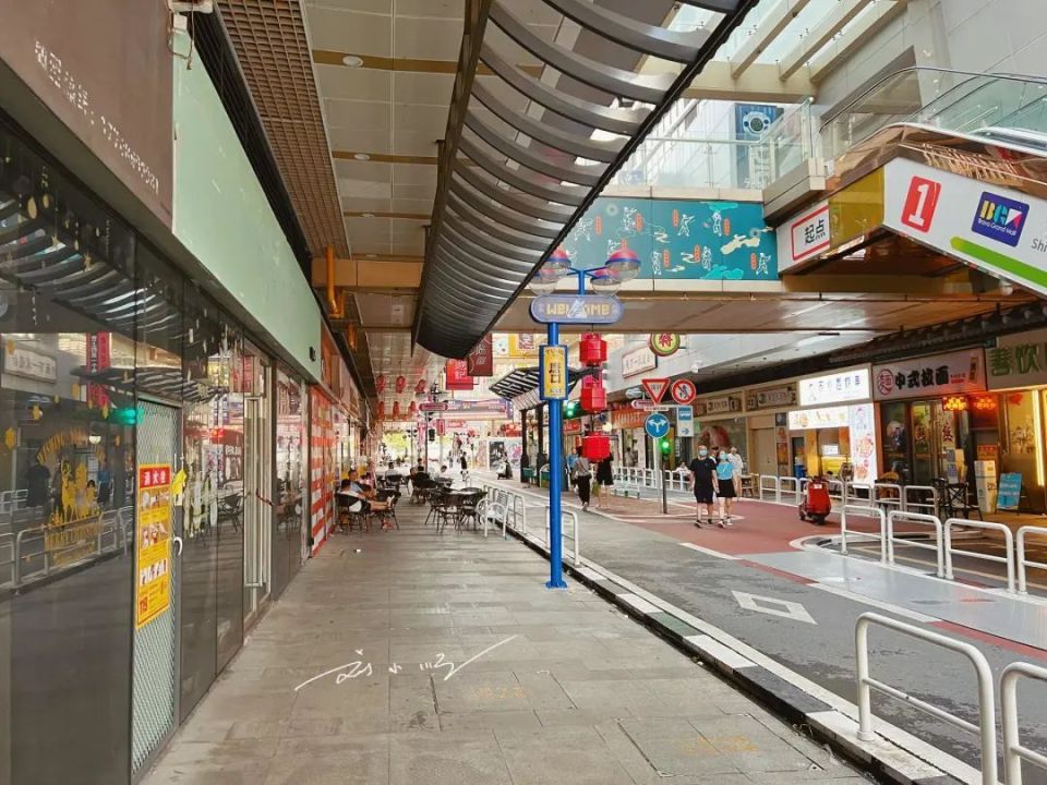 在广东省佛山市的南海区,也有这么一条充满日本风情的"日本街",曾经是
