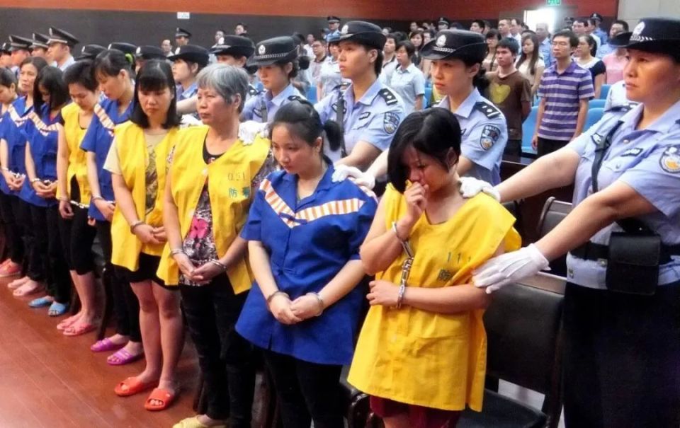 死刑执行前的犯人一般都是什么状态？_腾讯新闻