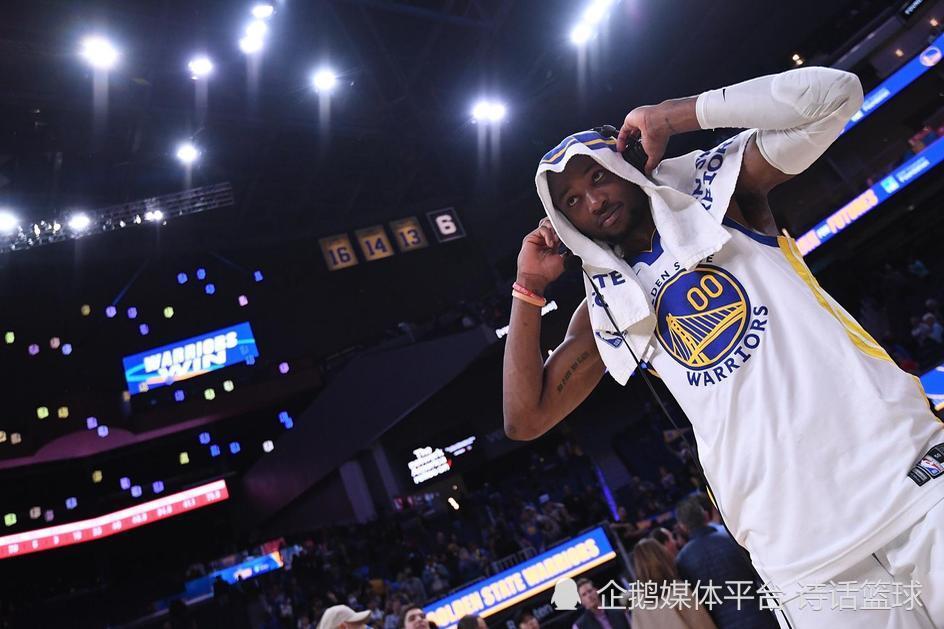 57 18,勇士迎来"全明星",库里终于不用那么累了