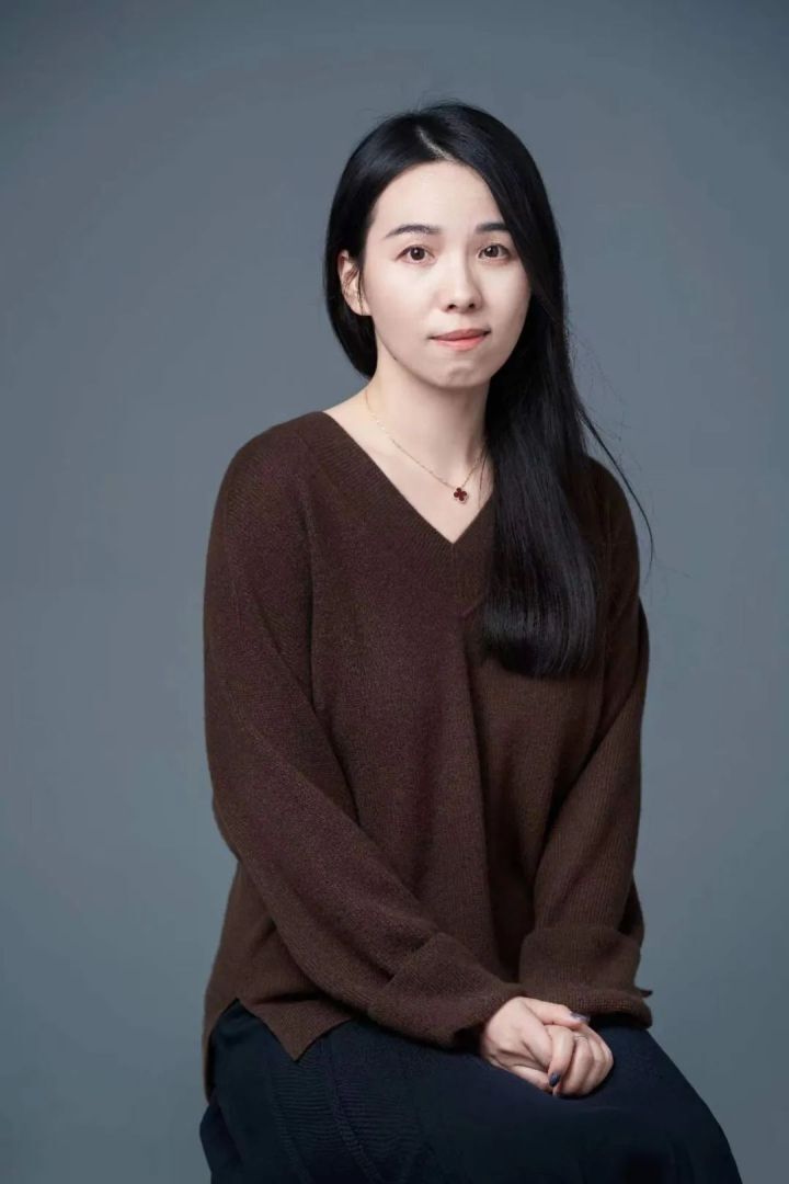 80后作家朱婧：所谓新女性，依然要面对“男凝”和不被看见_腾讯新闻