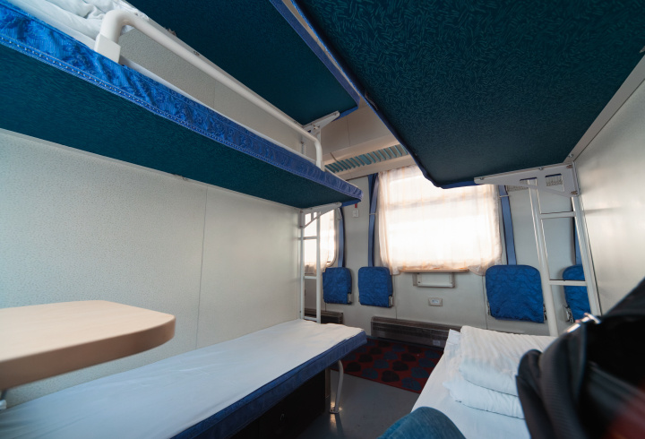 潮评丨"软卧车厢分配3男1女"合理吗?恐惧不安不宜放大_腾讯新闻