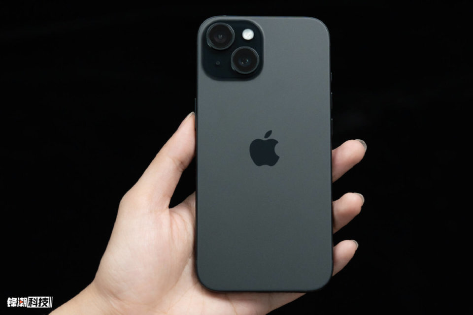 iphone 15系列图赏:除了全系登岛,还有哪些新改变?_腾讯新闻
