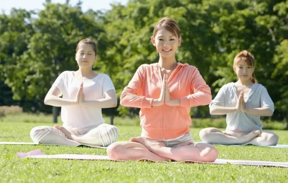 養生,一直以來都是中國人亙古常新的話題,上個世紀八九十年代,氣功熱