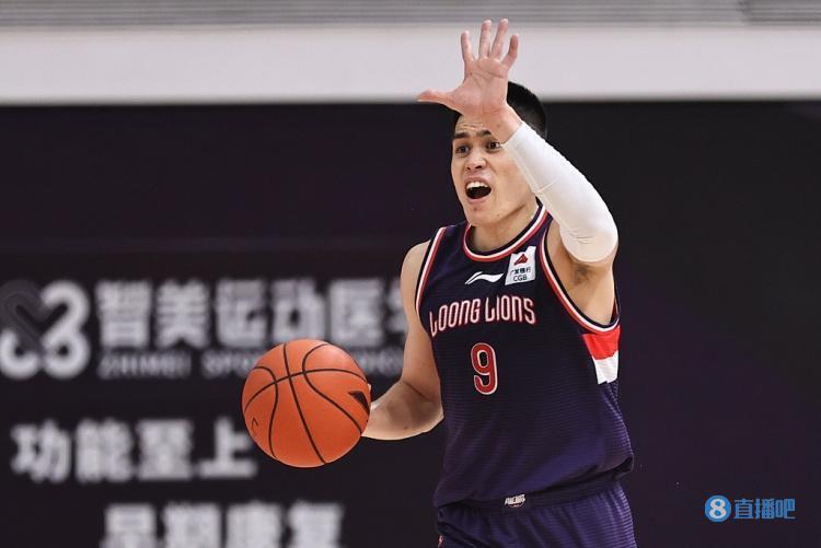 越来越有灵性了陈盈骏出场21分钟8投6中高效砍下15分4板5助