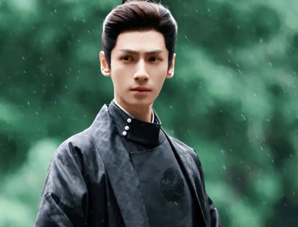 罗云熙《颜心记》过审,网友却担心他被男二艳压,对方是人气小生_腾讯