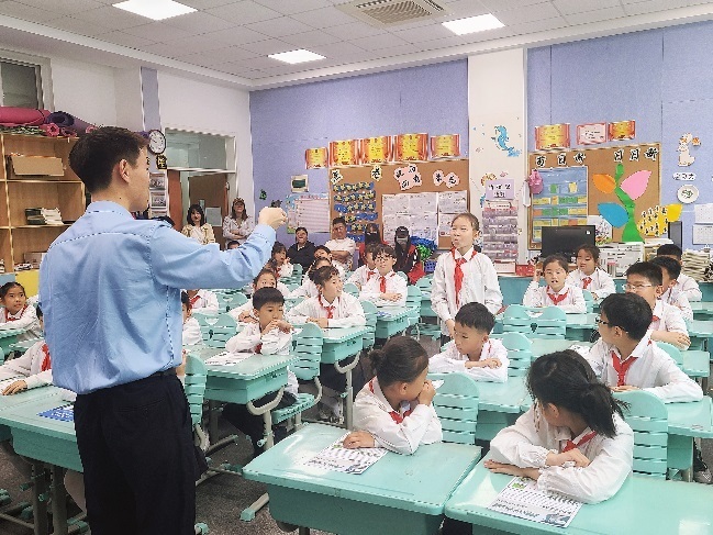 青岛市生态环境局即墨分局开展国际生物多样性日主题宣传活动