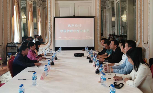 驻葡萄牙大使赵本堂会见中国侨联中医专家团