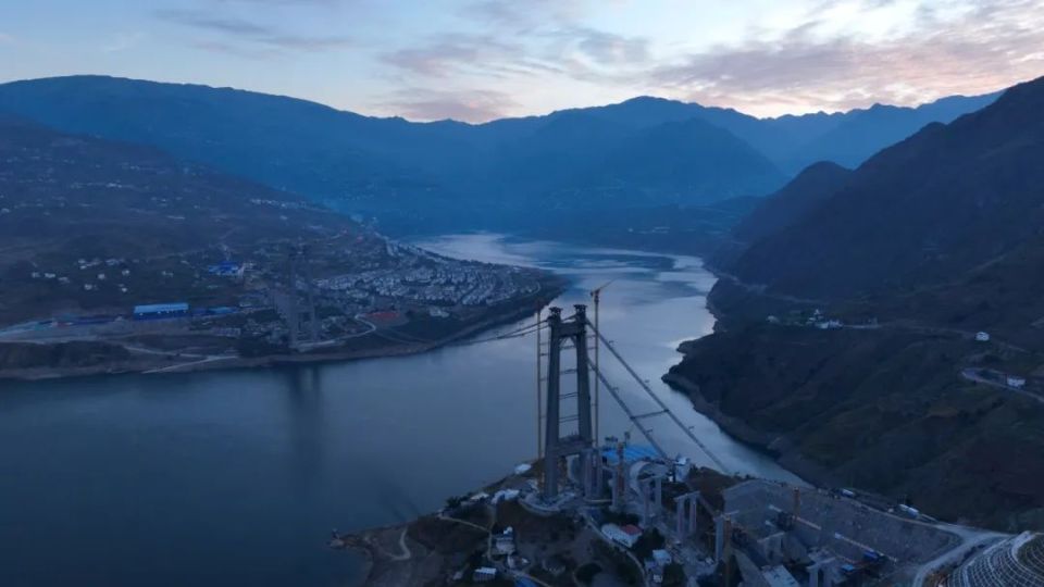 沿江高速宜金段四川卡