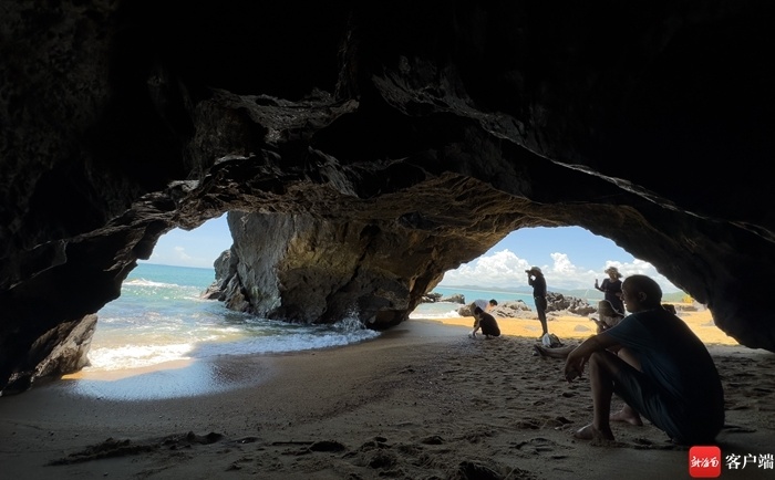原创组图 | 白沙,蓝海,岩洞……万宁山钦湾燕子洞美景如画引客来_腾讯