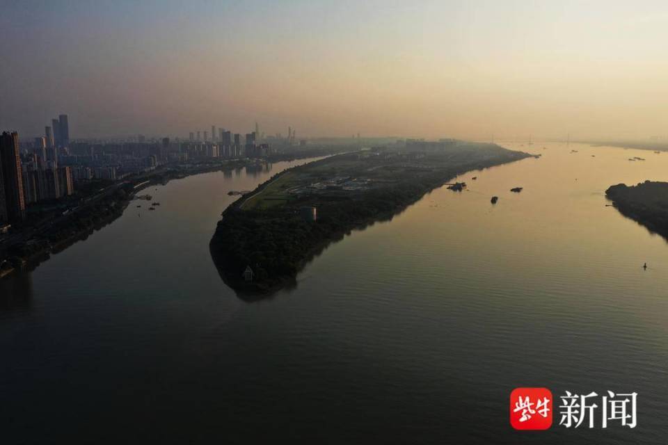 【视频】俯瞰南京江心洲,横卧酷似一只跃起的江豚