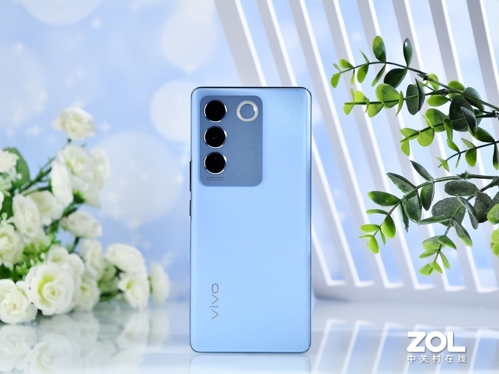 一台手机两种配色vivos16春日悠蓝配色图赏