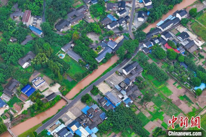 四川夹江：360余年的东风古堰造福一方民众_腾讯新闻