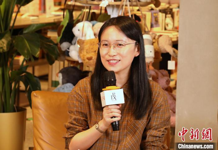 青年作家张怡微《哀眠》书写新媒介时代的情感生活-腾讯新闻