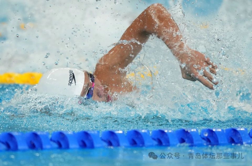 青岛体坛又一世界级明星16岁张展硕游泳世锦赛摘金
