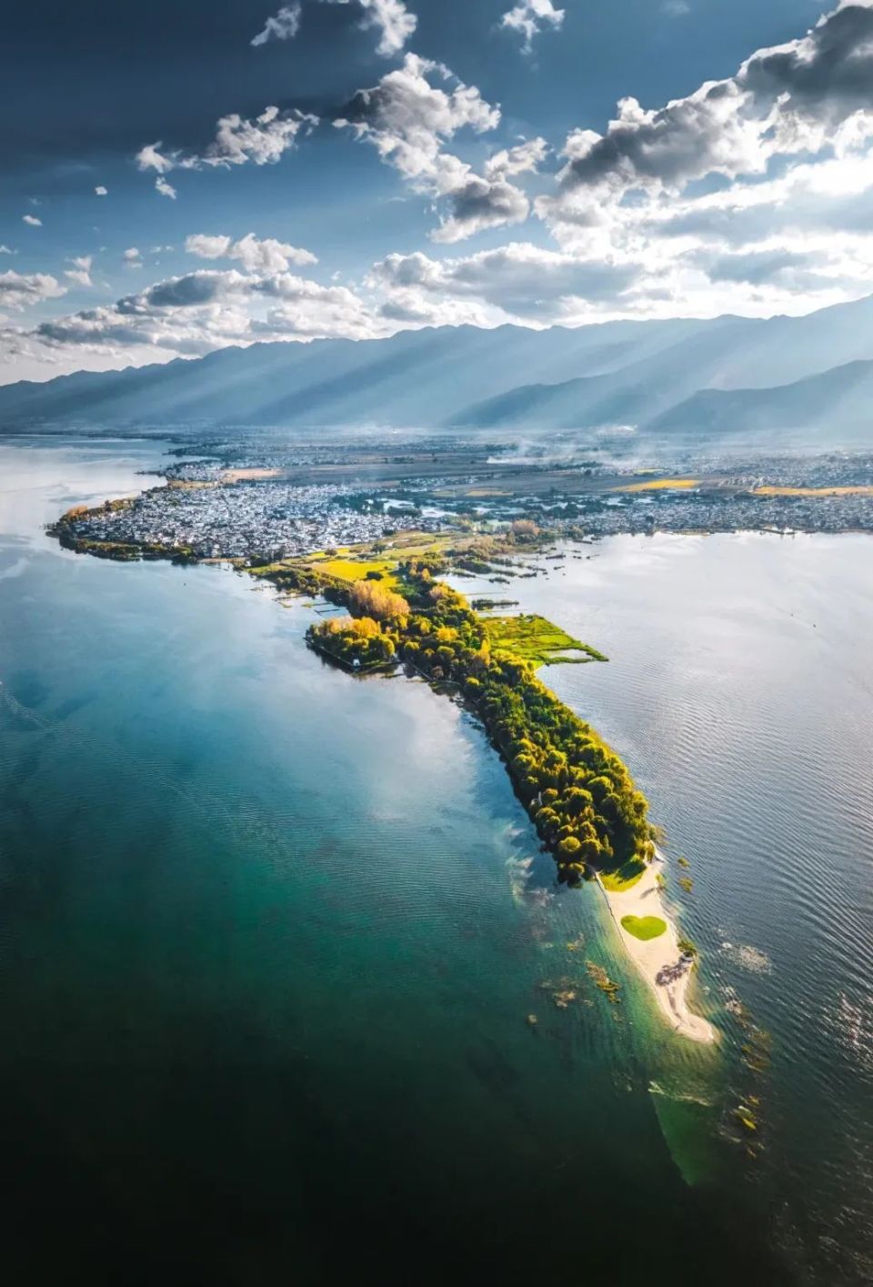 大地之歌,与许巍一起唱聊山海