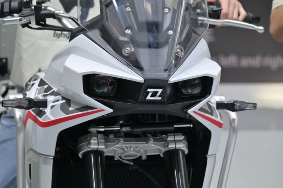 旅行版凯越800x的出现,满足了很多500x摩旅车主的升级需求,也符合当下