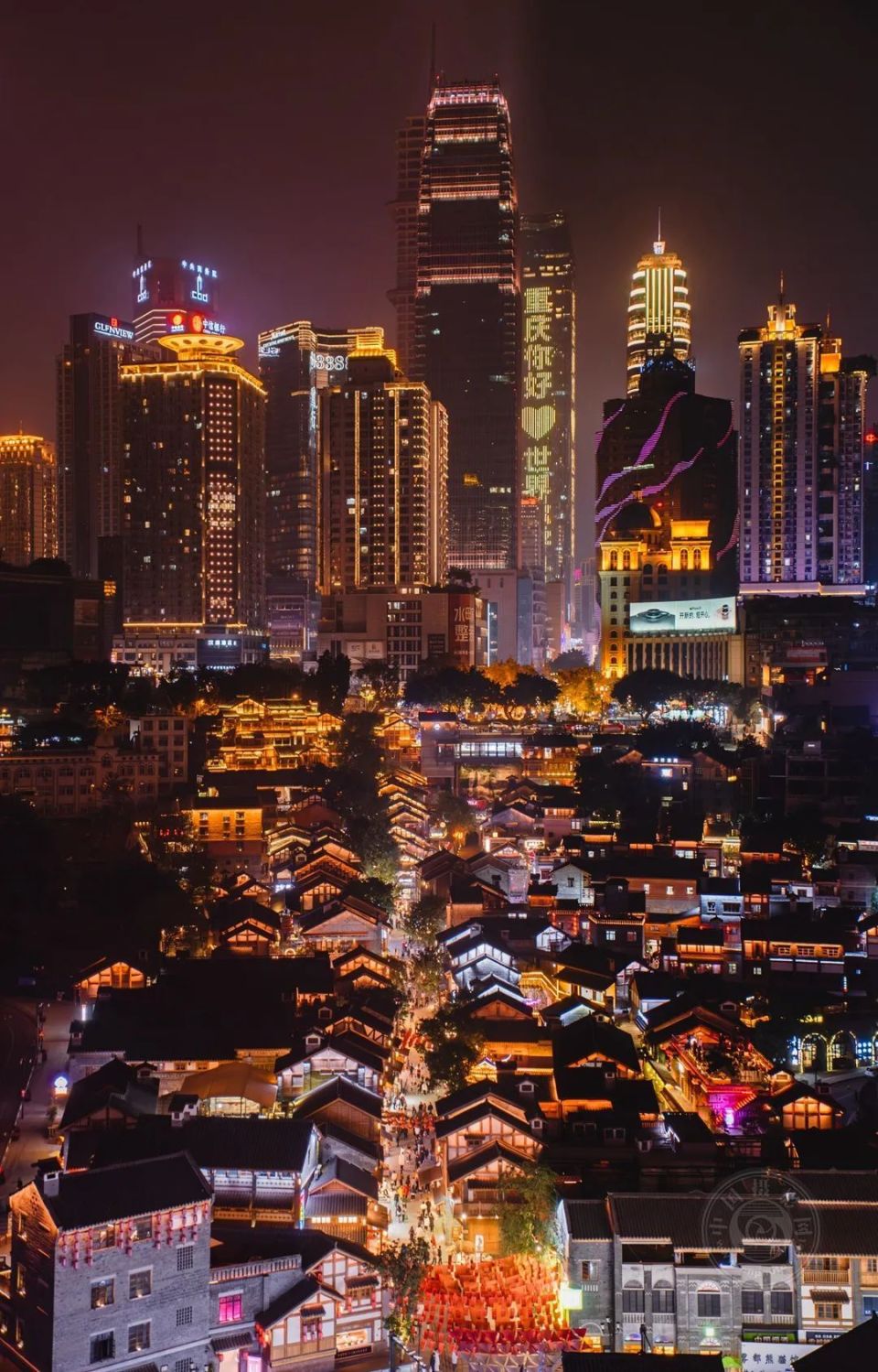 十八梯夜景▲ 市井生活▲ 重庆夜景摄影是一门发现生活,表现生活的