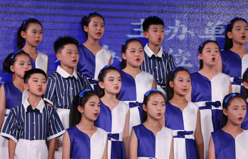 这群乡村中小学的孩子们用歌声唱响未来