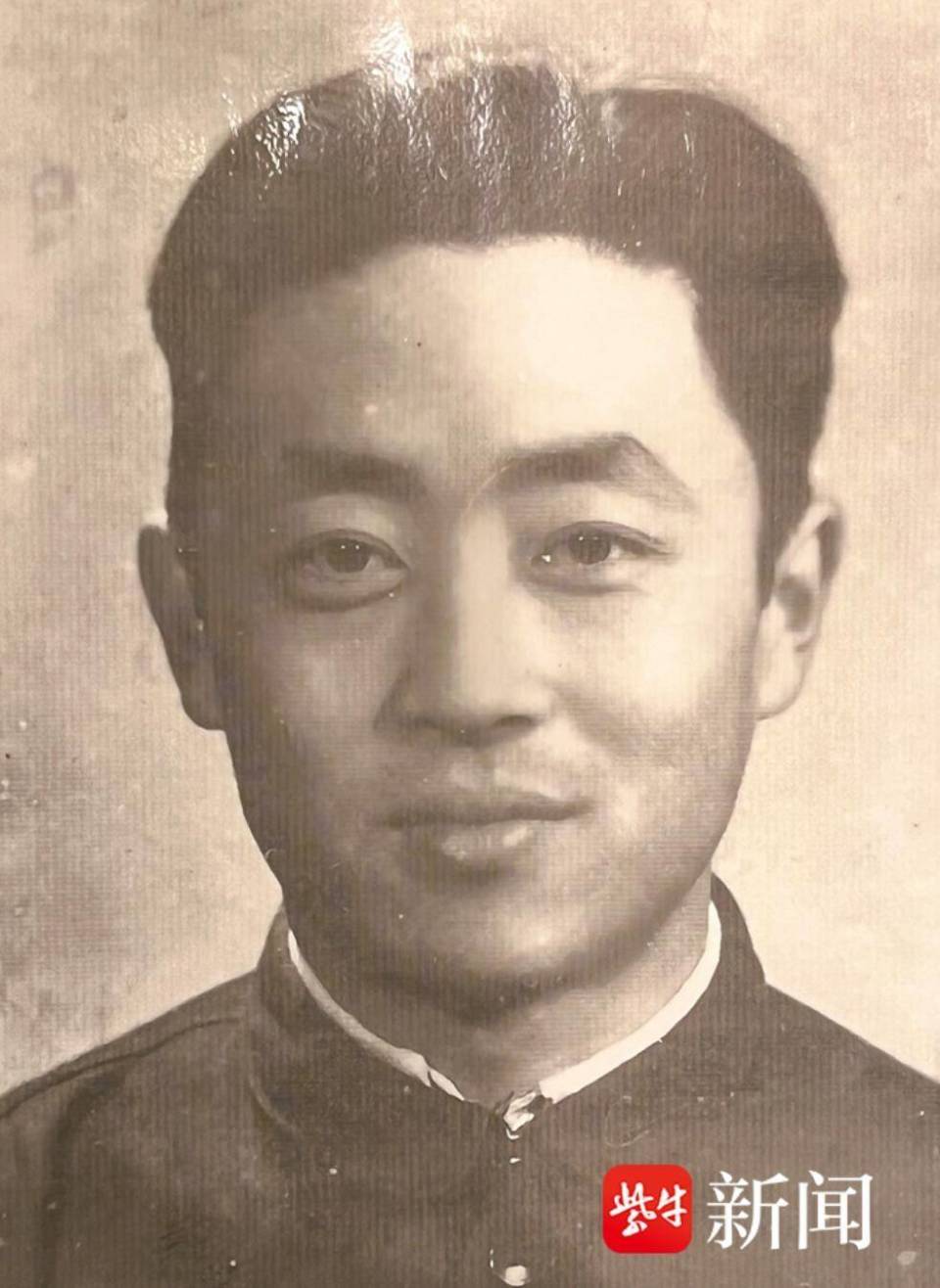 99岁战地医生深情讲述抗战故事,还原历史细节,为家乡档案增添珍贵资料