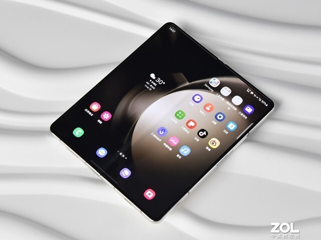 三星galaxyzfold5体验分享折叠屏卷到头了