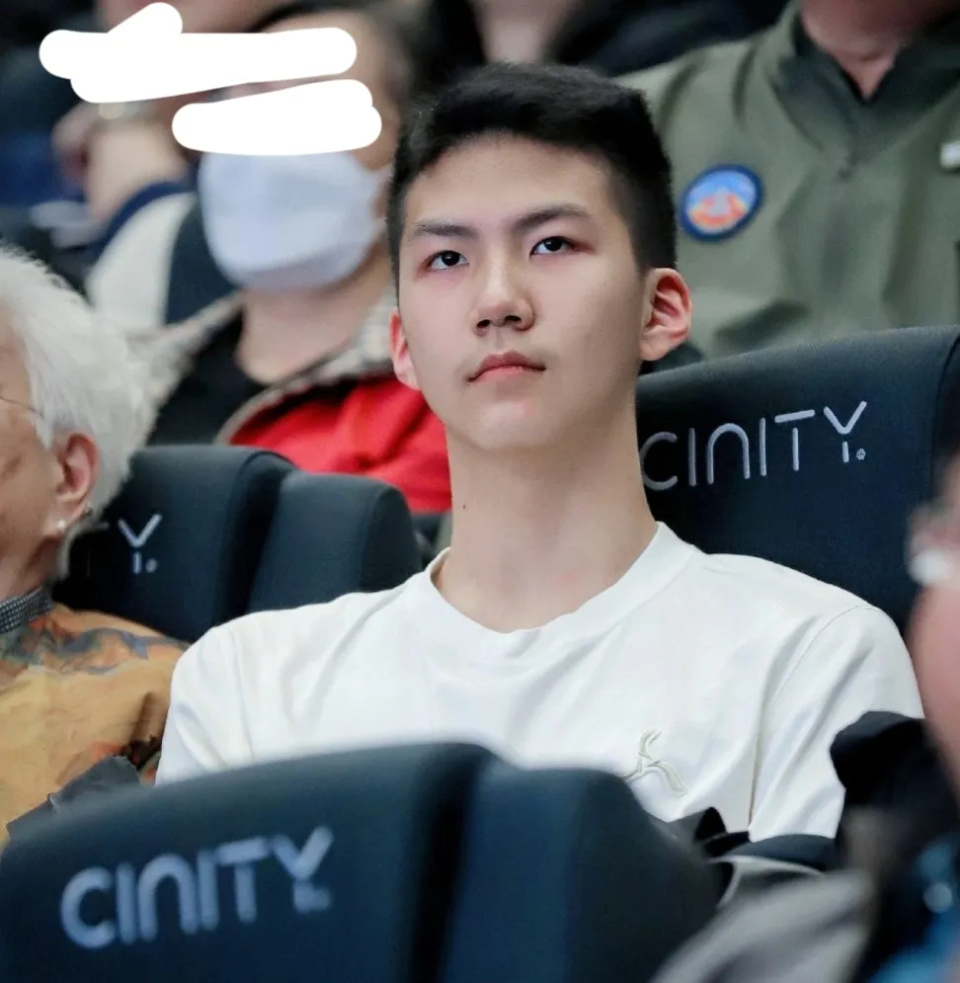 《爸爸去哪儿》萌娃长大后网友认不出了_腾讯新闻